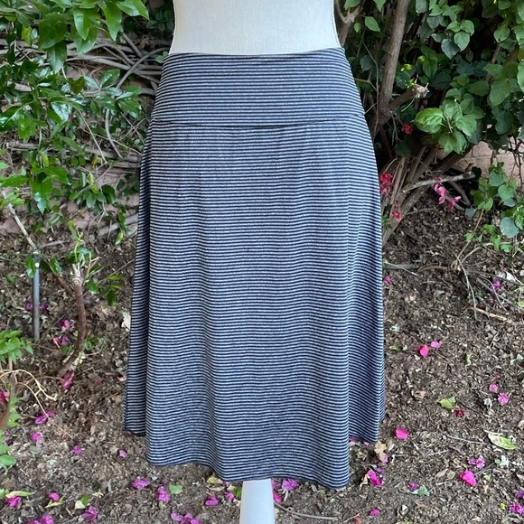 Tranquility Active Skirt By Colorado Clothing Stripe Print Pull On SMALL - Picture 4 of 9